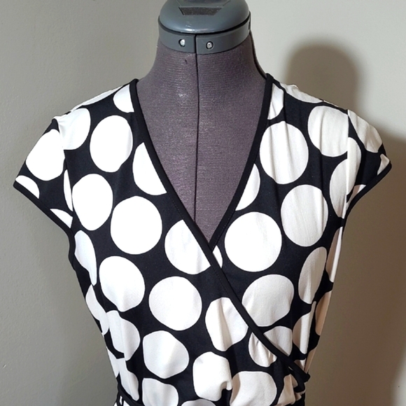 Frank Lyman Design Black and White Polka Dot Midi Dress - Picture 2 of 5